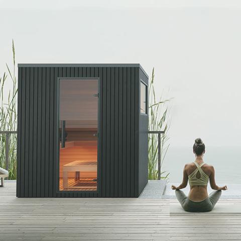 auroom-garda-blacksauna--with-side-window-500x500