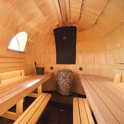 HUUM Hive Sauna Heater in Iglusauna